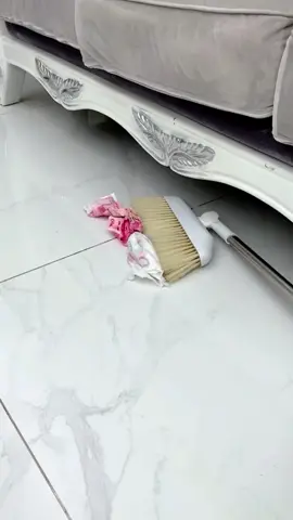 Remove sticky hairs easily, useful for cleaning. ☺️#LifeHack #cleaning #Home #fyp