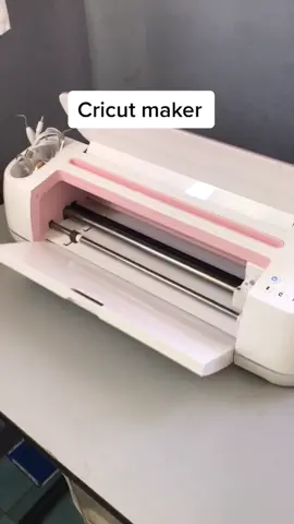 Deseas que suba más videos de ella #cricut #cricutmaker #DIY #information #cricutprojects #cricuttutorial
