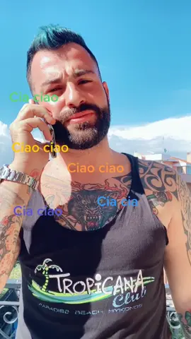 Telefonata 20 secondi, saluto 2 minuti 😂 #mettilike #seguimi #varo