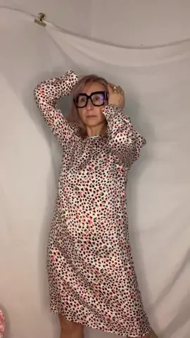 Time flies ⌛️ #pourtoi #fashion #outfits #over50 #foryou #TikTokFashion #mode #loveyou #frenchinfluencerincopenhagen #look #lovefashion #timepass