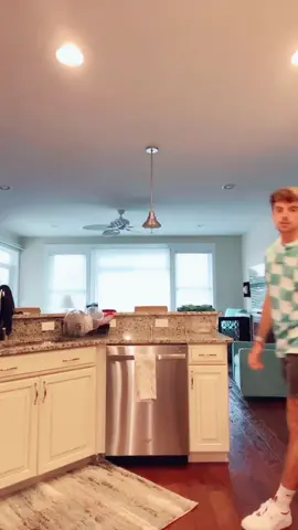 Yeah she kinda cute 👀 #fyp #foryou