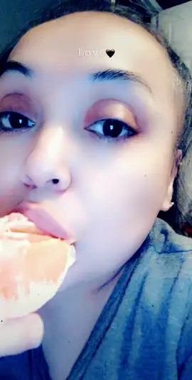 De esas beses que comes lima y miras el video y sete ase otras ves agua la boca 🤤