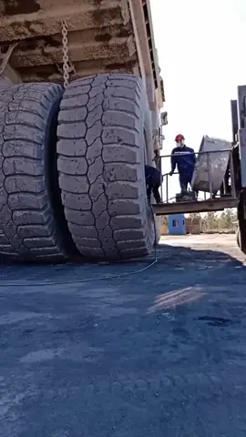 Siêu to #CoolChatRieng #tik_tok #truck #xetai #howo