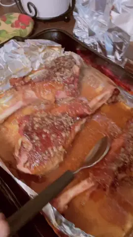 Lawdddddd this so good !!! I love it!BAM BAM THANK YOU MA’AM TURKEY LEGS by my mom (I came up with the name) 😊 #fyp #food #turkey #turkeyleg #hungry