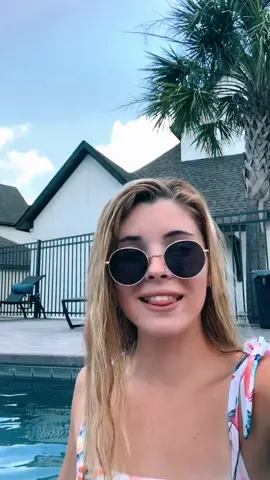 my hair wet wet #fyp #foryou #wetwet #HowTo #rollerskating #CurlsCheck #harrystyles