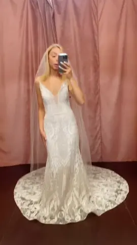 How incredible is this dress?🤩💕 @alyg8or #tarakeely #wedding #weddingdress #fyp #invernessbridal #glitter #foryoupage #HowTo #justdancemoves