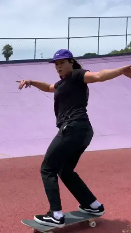 #fabianadelfino #Skateboarding #foryou #fyp #rollerskating #skateboard #HowTo #haha #xyzbca #wow #santacruzskateboards