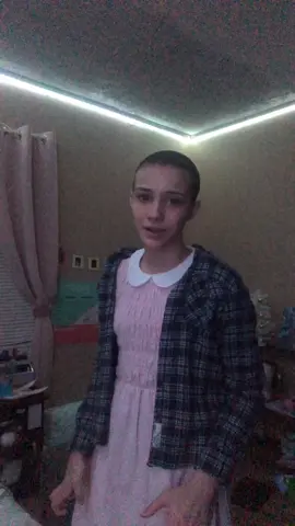 ⚠️tw?⚠️ I understand that he tortured her but it still must have been difficult for El to know Papa died😖 #elevencosplay