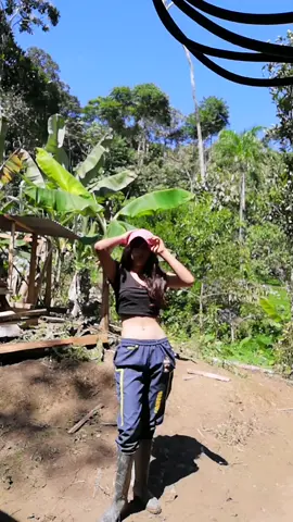 En la finca ❤️🌳#xyzbca #para_ti #fyp #foryoupage🌻