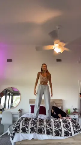 I fell #SupportSmallBiz #rollerskating #howto #foryoupage #fyp #foryou #viral #xyzbca