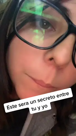 #secreto 🤫 mira en el reflejo de los lentes te llevarás una sorpresa 🤯!!! 😜!!! #fyp #parati