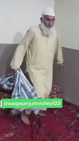 baba ji gteat dance...Happines ki koi age ni hote##tiktokpakistan #babadance #ilu #foryou #foryoupage #fypシ  #1millionaudition #standwithkashmir