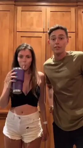 #stitch with @karla802 I’m now the CEO of sweet home Alabama 😂 please share this with someone 🙏 #foryou #Siblings #sweethomealabama #viral #xyzbca