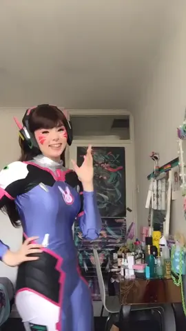 Brb💕 I hope everyone is doing okay lately! I’ve just been playing OW and sleeping tbh😳#dva #dvacosplay #overwatch #overwatchcosplay
