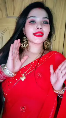 ♥️♥️♥️♥️#tiktok #slowmo #qarantine #nehapatra1 #gharbaithoindia #foryoupage #foryou #expression #trending #kolkatamuser @tiktok_india