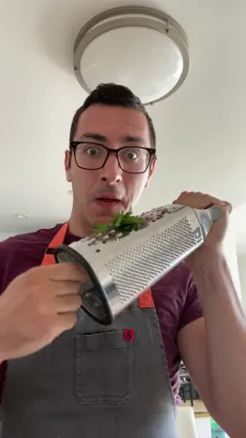 I don’t know who needs to see this cooking hack, but I was shook when I learned this!! #MakeSomeoneSmile #feedfeed #howto