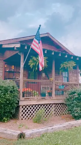Tour of my cabin! Life is great here ❤️ #cabin #georgia #housetour #mountains #northgeorgia #fyp #foryoupage #garden