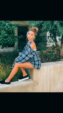 SHE IS A QUEEN PLS TAG HERRR @itsjennadavis #beauty #jennadavis #jennadavisisqueen #jennaisqueen