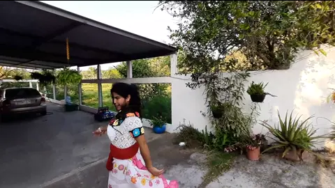 #mariadetodoslosangeles  como que los tacones me fallaron un poco. #parati  #ariadnabetzabedominguez