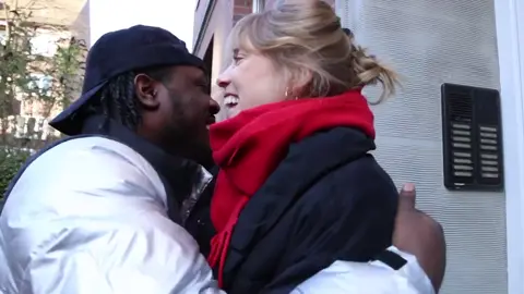 FAILMOMENT: Wenn du denkst ihr küsst euch nach dem Treffen, aber dein Date sieht das anders😁 #Failmoment #datingfail #kissfail #date @jokahtululu