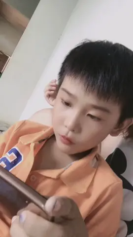 #thuthachhoangua em tui trai Hàn đó nha 🤣