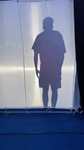 Professionals only, please @chris_thememegod @chandlerhallow