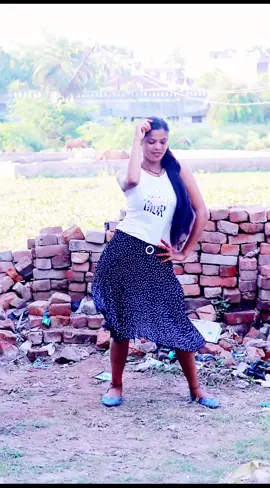 ए राजा सोने के सिकड़िया दिल्ली शहर से लिया हो #tiktok #dance #bhojpuri #foryou #dancersunnyarya #tiktok_india #foryoupage #dance #talent #edutokmotiva