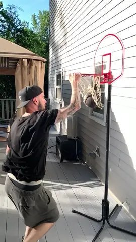 Rate my free throw line dunk 1-10 🤣 #BobbySolez #dunk #basketball #basketballchallenge