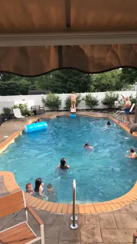 He broke the diving board🤣 @kwallace11