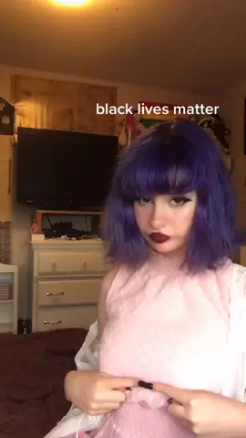 if you see this, comment links to petitions related to the BLM movement and I’ll sign 💗🥺