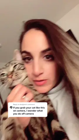 Reply to @deejlynn  you saw it here first 😂 #fyp #foryou #foryoupage #CheckMeOutChallenge #catsoftiktok #TravelMemories