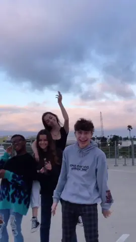 me just straight balancing on amaras back