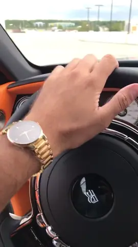 Inside look at the 2020 #RollsRoyce Wraith ✨🤘 #fyp #cars #LittleBitFancy #carsoftiktok