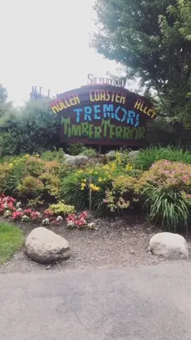 #RaiseYourVoice #HealthyHabits6Step #BackyardVibes #MAYBEITSMAYBELLINE #themepark #silverwood #summervibes #baecation