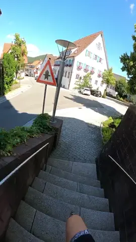 Absprung ins Wochenende ☀️🤸🏼‍♂️ #parkour #rockstar #foryou #fy #fyp #fürdich #wochenende