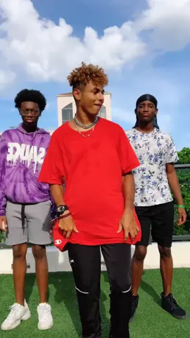 Idk where I saw this but we did it🤷🏽‍♀️😂@yvngflickk @jubi2fye