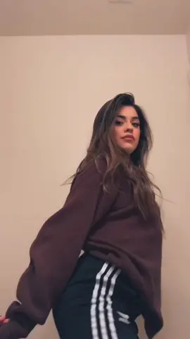 ROSALÍA IS MY QUEEN. That’s all @rosalia #fyp #tkn #tknchallenge #rosaliachallenge #dance #4thOfJuly