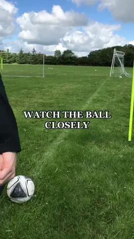 CAN’T EXPLAIN HOW THE BALL MOVES 🤔 | THIS IS CRAZY... | #training121 #t121family #fyp #foryou #viral #Soccer #football #foryoupage #xyzbca #irish