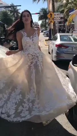 #GimmeLove #weddingdress #demetriosbride #weddingdressshopping #weddinggown #bodas #sposa #braut #weddingadvice #microwedding #covid19wedding #bride