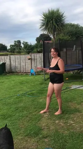 Couldn’t help but not post this disaster, way too funny 😂😂 #fail #tiktok #swiming