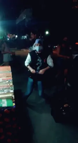 me desafiaram na dança kkkk dancei com a garrafa, #dance #popping #dubstep #viral #desafio  #desafiodedança
