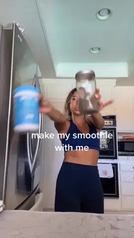 i go to sleep thinking about this smoothie lmao #smoothie #healthyrecipes #healthy #Fitness #fyp