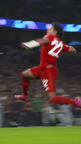 Happy 25th birthday to the Stirmeister himself, Serge #Gnabry! 👨‍🍳 🎉 #FCBayern #MiaSanMia #Birthday #fyp