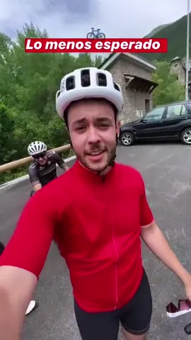 LA COSA VA DE LAS DOS RUEDAS 😬😂