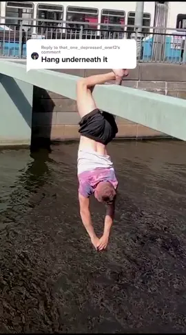 Day 5 of water challenges every day until I fall in 💦🤕 Reply to @that_one_depressed_one12 #waterchallenge #monkeybars #göteborg