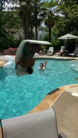 How we’re getting into every pool for the rest of summer (via @domitrick) #pool #backflip #flip #cool