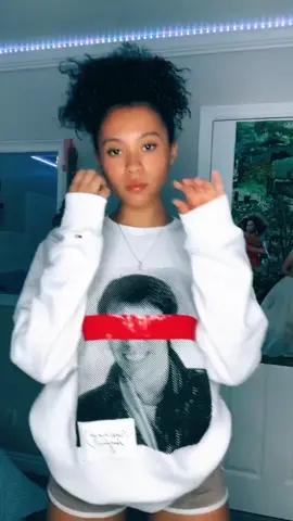 Just posted on insta :) @honeyy_robinsonn  dc: @kamronagee #foryou #foryoupage #dance #foryou #xyzbca #gimmelove