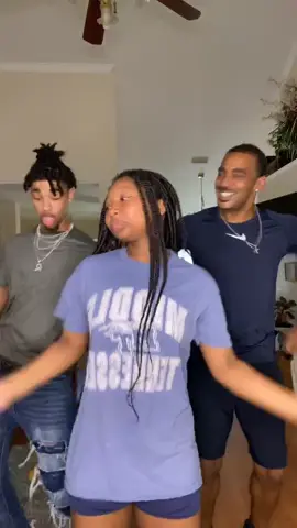 My dad stole the show 😂he fell at the end 😂(dc:@sheafreak4jb1 @mattiapolibio @ondreazlopez) @mystakinfolk @saucey_austin #fyp #foryouu #foryou