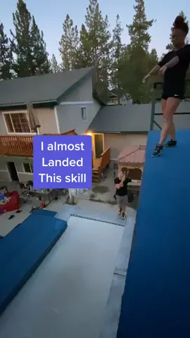 Each persons reaction is freaking gold  #fail #almost #trampwall #hilarious #LetsFaceIt #soclose #acrobatics #kawaii