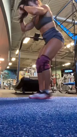Ended leg day with this circuit 4x #legday #momover30 #momof2 #Fitness #fitspo #fyppage